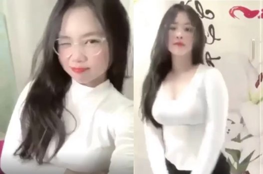 Ngực bự hơn phụ huynh của nữ sinh lớp 11
